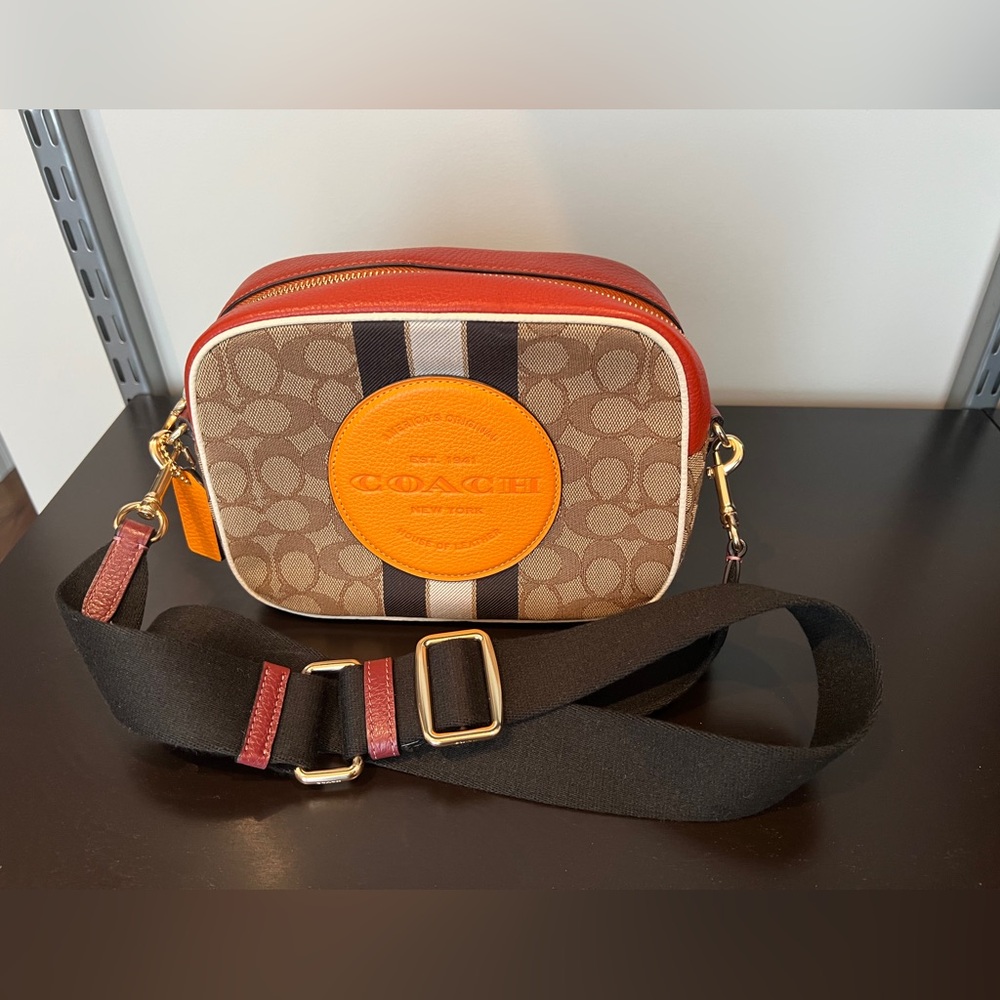 Coach Dempsey Camera Bag - Crossbody Bag - Picture 8 of 12